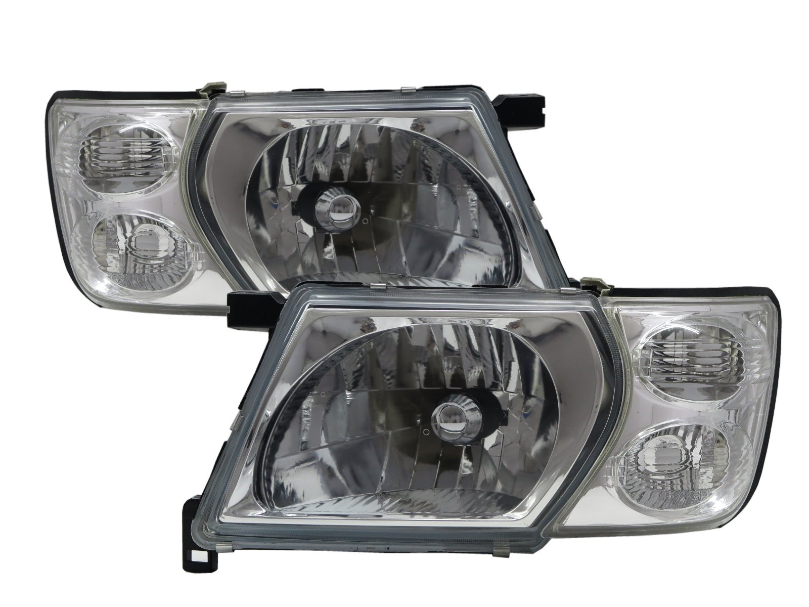 CrazyTheGod Patrol GU3 Y61 Fifth generation 2001-2007 Wagon/SUV 5D Clear W/ Corner Lamp Headlight Headlamp Chrome for NISSAN LHD