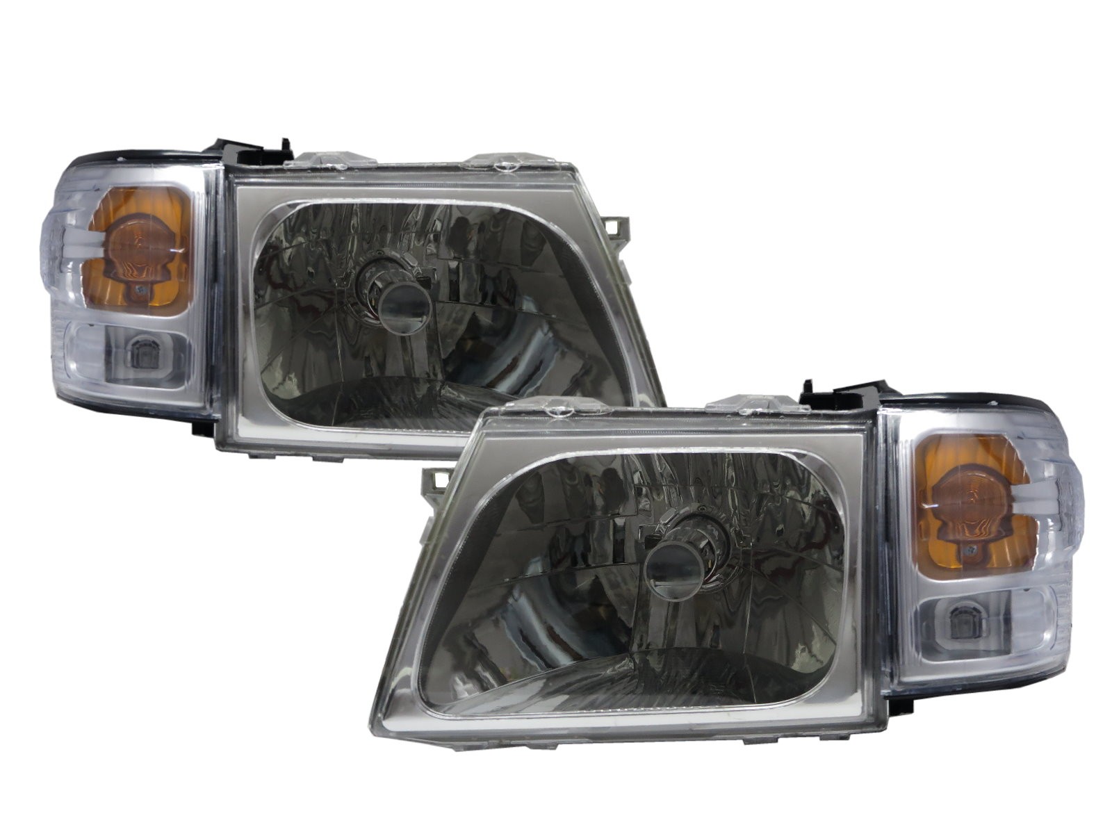 CrazyTheGod HILUX N140/N150/N160/N170 Sixth generation 2001-2005 Pickup 2D/4D Projector Headlight Headlamp W/S Corner Lamp Chrome for TOYOTA RHD